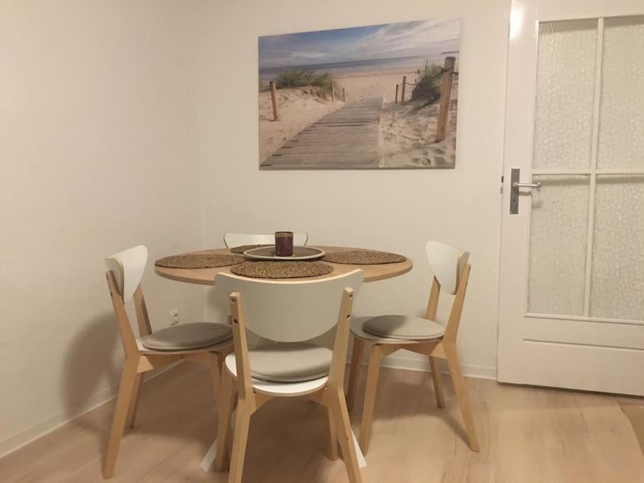 Schoene 2-Zimmerwohnung, 10 Geh-Minuten Zum Strand Timmendorfer Strand Dış mekan fotoğraf